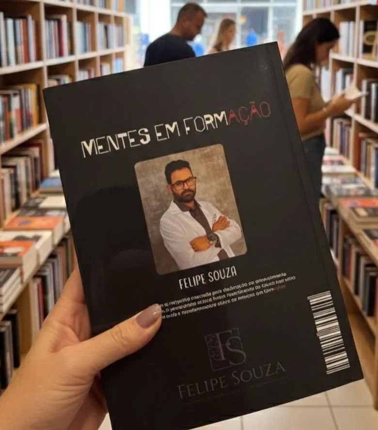 Livro Mentes em Formação, de Felipe Souza